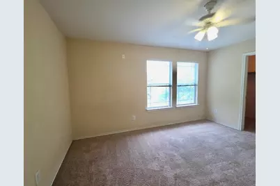 7412 Cayenne Lane, Austin, TX 78741 - Photo 19