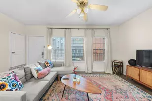 712 W 21st St, Austin, TX 78705 - Photo 3