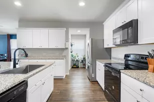 13000 Brahmin Dr, Austin, TX 78724 - Photo 7
