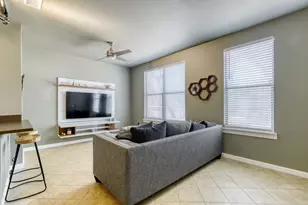 1201 Grove Blvd, Austin, TX 78741 - Photo 9