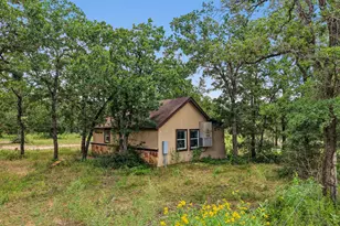 499 Bridgestone Ct, Lockhart, TX 78644 - Photo 25