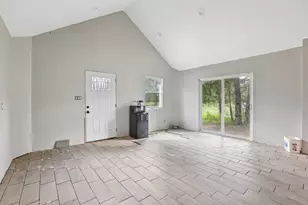 499 Bridgestone Ct, Lockhart, TX 78644 - Photo 7