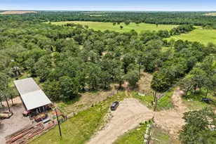 499 Bridgestone Ct, Lockhart, TX 78644 - Photo 17