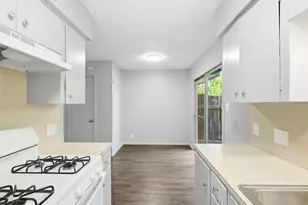 2319 Greenfield Pkwy, Austin, TX 78741 - Photo 11