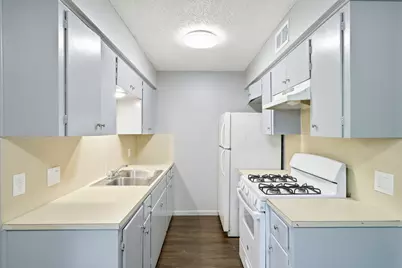 2319 Greenfield Parkway #105, Austin, TX 78741 - Photo 9