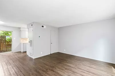 2319 Greenfield Parkway #105, Austin, TX 78741 - Photo 5