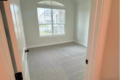 112 Golden Sage Avenue, Georgetown, TX 78633 - Photo 3