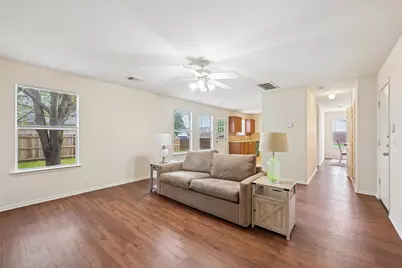 364 Hometown Parkway, Kyle, TX 78640 - Photo 7