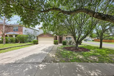 364 Hometown Parkway, Kyle, TX 78640 - Photo 5