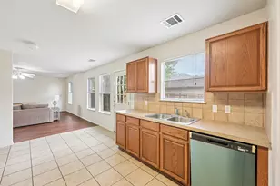 364 Hometown Pkwy, Kyle, TX 78640 - Photo 15