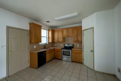 8901 Parkfield Drive, Austin, TX 78758 - Photo 5
