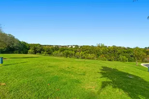 516 E Slaughter Ln, Austin, TX 78744 - Photo 23