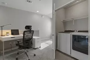 516 E Slaughter Ln, Austin, TX 78744 - Photo 19