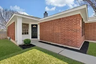 1101 Disraeli Cir, Pflugerville, TX 78660 - Photo 3