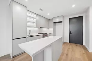 610 Davis St, Austin, TX 78701 - Photo 7