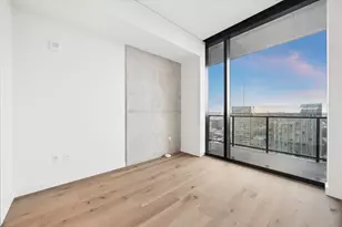 610 Davis St, Austin, TX 78701 - Photo 9