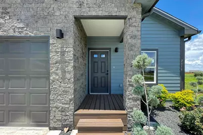 2015 Applewood Drive, Lockhart, TX 78644 - Photo 3