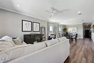 2015 Applewood Dr, Lockhart, TX 78644 - Photo 9