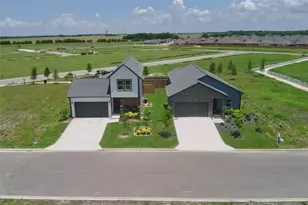 2015 Applewood Dr, Lockhart, TX 78644 - Photo 27