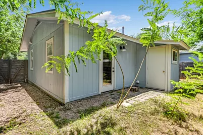 2408 E 9th Street, Austin, TX 78702 - Photo 11
