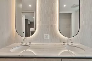 610 Davis St, Austin, TX 78701 - Photo 15