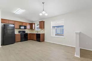 335 Altamont St, Hutto, TX 78634 - Photo 7