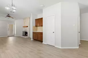 335 Altamont St, Hutto, TX 78634 - Photo 9