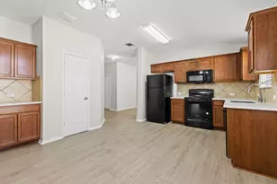 335 Altamont St, Hutto, TX 78634 - Photo 5