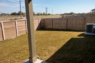 109 Schuster Ct, Georgetown, TX 78626 - Photo 15