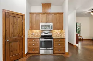 267 Corral Rd, Smithville, TX 78957 - Photo 19