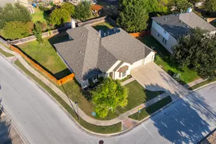 19913 Dornick Hills Ln, Pflugerville, TX 78660 - Photo 37