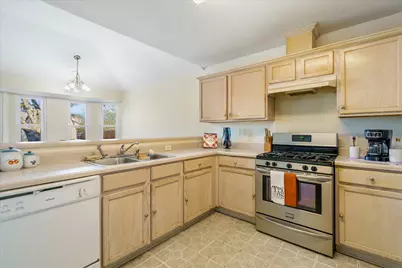 319 Clarks Way, Hutto, TX 78634 - Photo 5