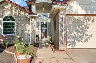 319 Clarks Way, Hutto, TX 78634 - Photo 3