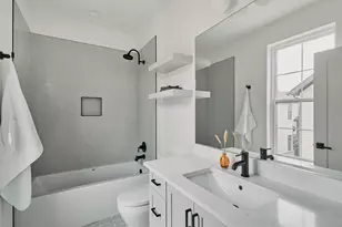 2209 Woodland Ave, Austin, TX 78741 - Photo 17