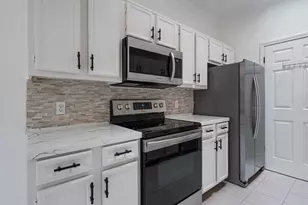 6501 Columbia Oaks Ct, Austin, TX 78759 - Photo 11