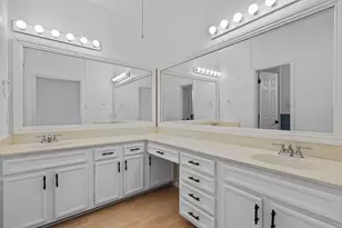6501 Columbia Oaks Ct, Austin, TX 78759 - Photo 15