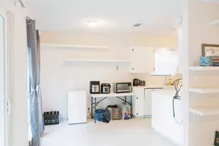 10410 Leaning Willow Dr, Austin, TX 78758 - Photo 9