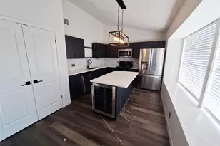 1005 Ridgeline Dr, Round Rock, TX 78664 - Photo 9