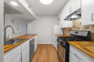 2303 East Side Dr, Austin, TX 78704 - Photo 9