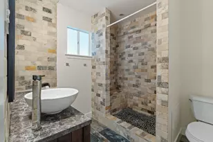 2303 East Side Dr, Austin, TX 78704 - Photo 19