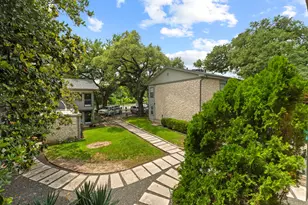 2303 East Side Dr, Austin, TX 78704 - Photo 25