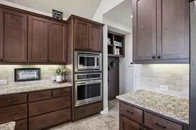 204 Miracle Rose Way, Liberty Hill, TX 78642 - Photo 11