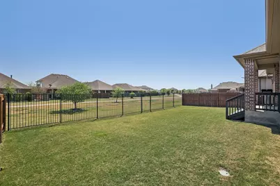 204 Miracle Rose Way, Liberty Hill, TX 78642 - Photo 31
