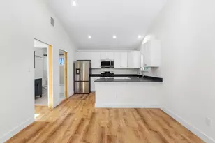 807 Keasbey St, Austin, TX 78751 - Photo 3