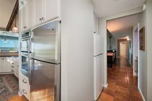 427 Coventry Rd, Spicewood, TX 78669 - Photo 17