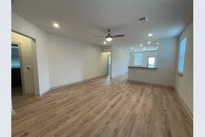 10713 Meris Lane, Austin, TX 78754 - Photo 3