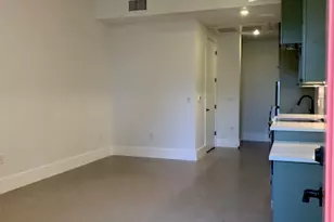 2800 Pearl Dr, Austin, TX 78705 - Photo 3