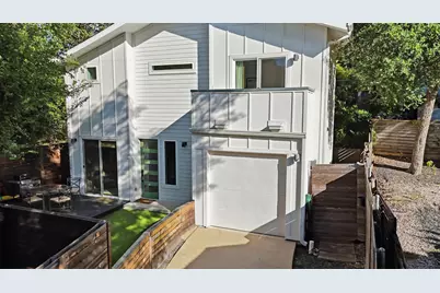 2505 E 11th Street #2, Austin, TX 78702 - Photo 23