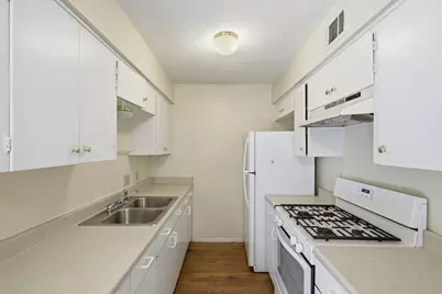 2319 Greenfield Parkway #103, Austin, TX 78741 - Photo 9