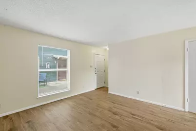 2319 Greenfield Parkway #103, Austin, TX 78741 - Photo 5